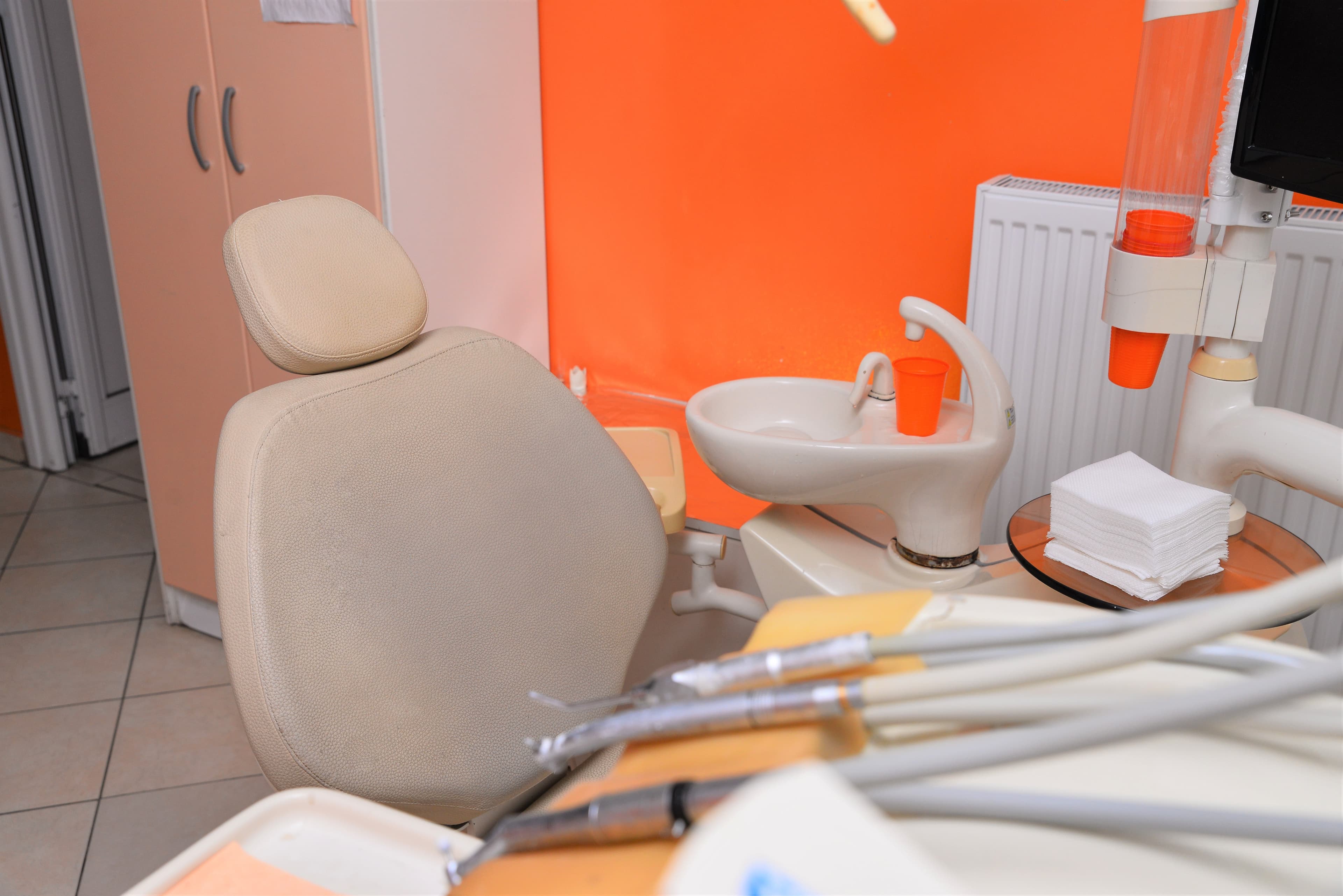 Стоматолошка ординација Чипидент, интериер, Виница, Македонска Каменица. Dental clinic Chipident, interior, Vinica, Makedonska Kamenica.